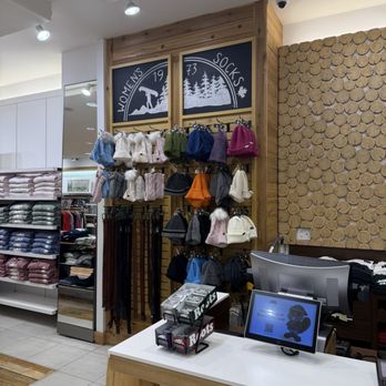 Roots - Leather Goods Near Me - Toronto, Ontario Roots - Leather Goods Near Me - Toronto, Ontario