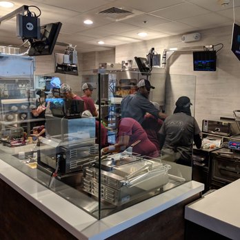 Taco Bell Cantina - Fast Food Near Me - Alexandria, Virginia