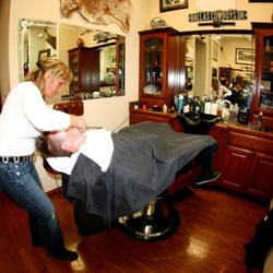 Shannon the Barber - Shannon at work
