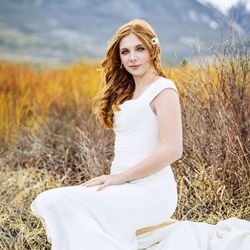 April Ellis Photography - Beautiful & dramatic Bridal Portraits in Dillon, Colorado.