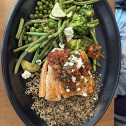 Cochon Dingue Lebourgneuf - Grilled salmon