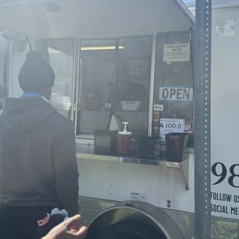 CLT Burger Box - Food Trucks Near Me CLT Burger Box - Food Trucks Near Me