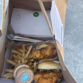 Daybird - Chicken Shop Near Me - Los Angeles, California