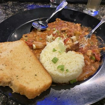 Sisu Beer - Delicious jambalaya with homemade bread baked with spent grain from the brewery! - Brewpubs Near Me - Seaside, Oregon Sisu Beer - Delicious jambalaya with homemade bread baked with spent grain from the brewery! - Brewpubs Near Me - Seaside, Oregon