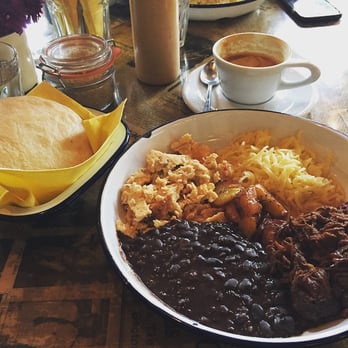 Arepa & Co - Haggerston - Beefy brunch! - Latin American Near Me - London, XGL Arepa & Co - Haggerston - Beefy brunch! - Latin American Near Me - London, XGL