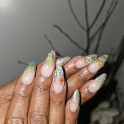 Happy Paradise Nails Bar