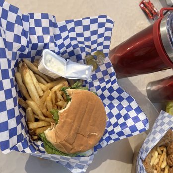 Six Flags Hurricane Harbor - the food i received for 17$ - Water Parks Near Me - Valencia, California Six Flags Hurricane Harbor - the food i received for 17$ - Water Parks Near Me - Valencia, California