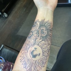 Surreal Ink - Tattoo