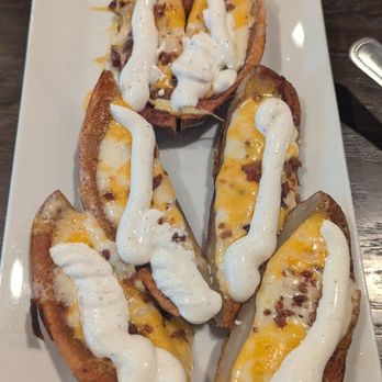 The 202 Tavern - Cheesey Bacon Spuds - American Near Me - New Preston, Connecticut The 202 Tavern - Cheesey Bacon Spuds - American Near Me - New Preston, Connecticut