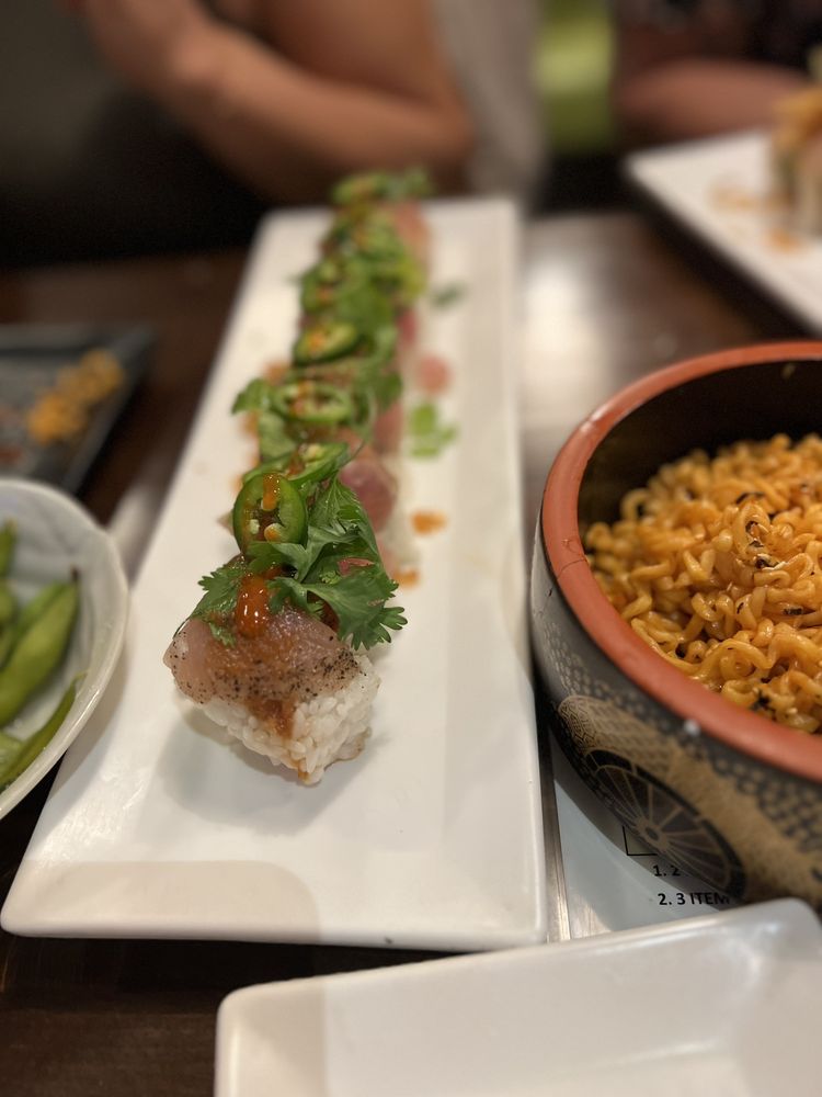 Hello Sushi