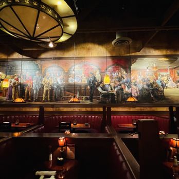 Sweetwater Tavern - Beautiful mural - Breweries Near Me - Sterling, Virginia Sweetwater Tavern - Beautiful mural - Breweries Near Me - Sterling, Virginia