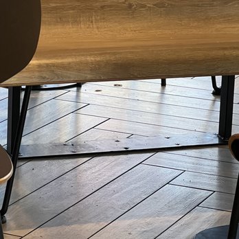 McDonald's - Floors are disgusting and not a single NOT ONE table had been cleaned in a store with maybe 3-4 customers eating. - Fast Food Near Me - White Springs, Florida McDonald's - Floors are disgusting and not a single NOT ONE table had been cleaned in a store with maybe 3-4 customers eating. - Fast Food Near Me - White Springs, Florida
