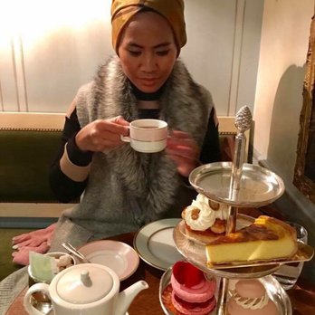 Ladurée - Bakeries Near Me - London, XGL Ladurée - Bakeries Near Me - London, XGL