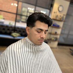Bruce's Barbershop
