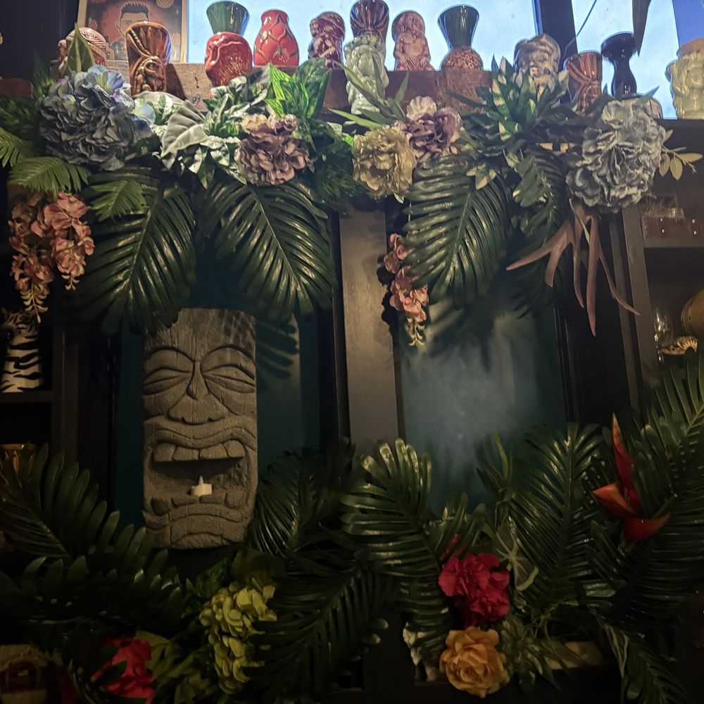 Laki Kane - Tiki for sure! - Tiki Bars Near Me - London, XGL