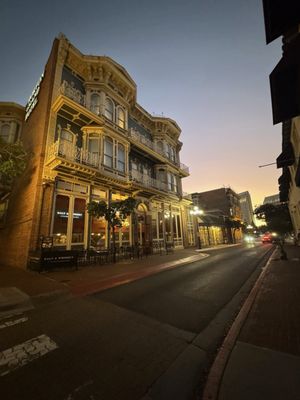 Horton Grand Hotel by null