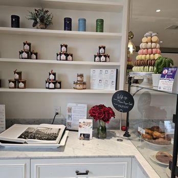 Maison Alyzée - Bakeries Near Me - Burlingame, California