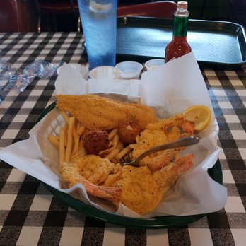 Flying Fish - Fried shrimp and catfish, by the way their hushpuppies are respectable - Seafood Near Me - Arlington, Texas