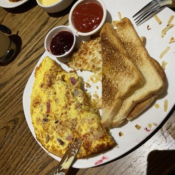 Tom's Watch Bar - Ham cheese omelette *Urban Breakfast Platter* - Sports Bars Near Me - Ridgefield, Washington Tom's Watch Bar - Ham cheese omelette *Urban Breakfast Platter* - Sports Bars Near Me - Ridgefield, Washington