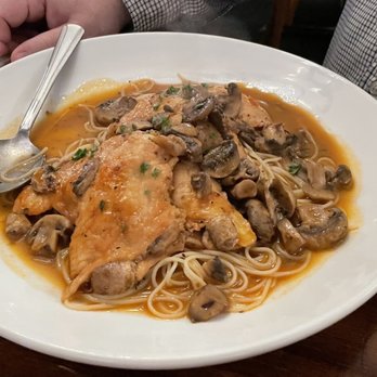 Mangia Mangia Italian Grill - Pollo Marsala - Italian Near Me - Hershey, Pennsylvania Mangia Mangia Italian Grill - Pollo Marsala - Italian Near Me - Hershey, Pennsylvania