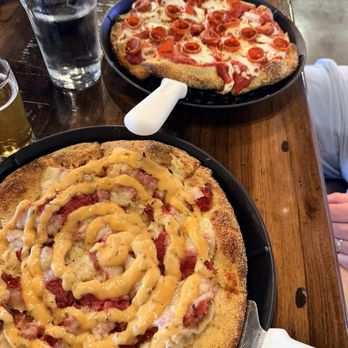 Salty Mac Brewing - Rueben pizza and pepperoni pizza - Coffee & Tea Near Me - Saint Ignace, Michigan Salty Mac Brewing - Rueben pizza and pepperoni pizza - Coffee & Tea Near Me - Saint Ignace, Michigan