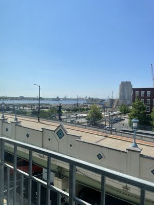 Penn's View Hotel by null