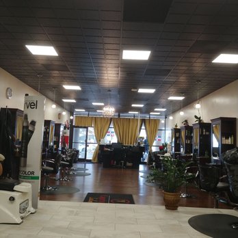 Capriccio Salon - Extremely clean! That's what you look for in a salon. Remember the way you do one thing is the way you do everything!! - Hair Salons Near Me - Raleigh, North Carolina