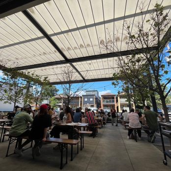 Bandit Brewery - Covered Patio - Breweries Near Me - Toronto, Ontario Bandit Brewery - Covered Patio - Breweries Near Me - Toronto, Ontario