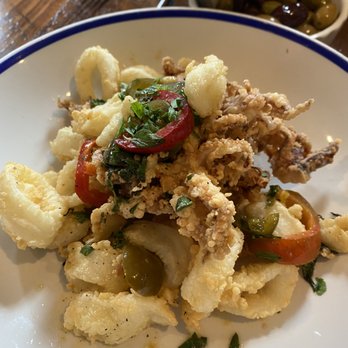 Tonno Gloucester - Calamari - Italian Near Me - Gloucester, Massachusetts