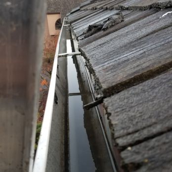 Ruins Contracting - Gutter Cleaning Before and After: Two-Story
5 Peacock Pl. Lake Oswego - Gutter Services Near Me Ruins Contracting - Gutter Cleaning Before and After: Two-Story
5 Peacock Pl. Lake Oswego - Gutter Services Near Me