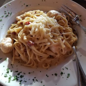 The Berry Tavern - Carbonara with Chicken - Wine Bars Near Me - Danvers, Massachusetts