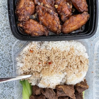 Dumpling Specialist - Dry-Fried Chicken Wings, 5 Spice Beef Stew Over Rice - Dim Sum Near Me - San Francisco, California
