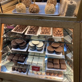 Savannah's Candy Kitchen - Desserts Near Me - Nashville, Tennessee Savannah's Candy Kitchen - Desserts Near Me - Nashville, Tennessee