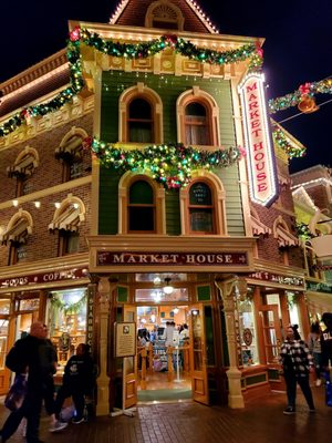 Market House by null