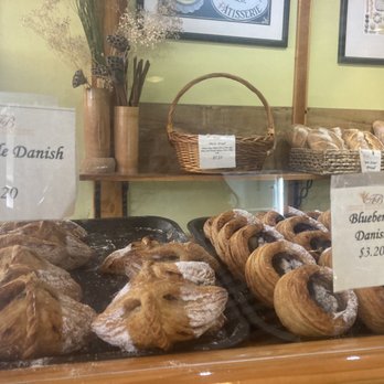 Fendu Boulangerie - Bakeries Near Me - Honolulu, Hawaii
