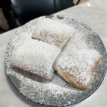 Roux Diner - Beignets - Breakfast & Brunch Near Me - Chicago, Illinois Roux Diner - Beignets - Breakfast & Brunch Near Me - Chicago, Illinois