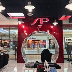 Shoe Palace