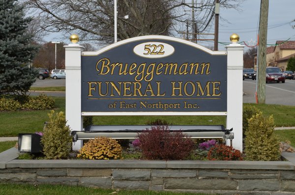BRUEGGEMANN FUNERAL HOME - Updated December 2024 - 16 Photos - 522 ...