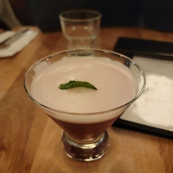 Lola Rosa - Drink of the day (pomegranate/lime) - Vegan Near Me - Montreal, Quebec Lola Rosa - Drink of the day (pomegranate/lime) - Vegan Near Me - Montreal, Quebec