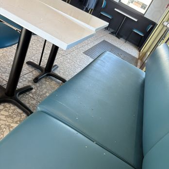 Better Buzz Coffee - Surprise - Crumbs on dirty tables and seats. - Coffee & Tea Near Me - Surprise, Arizona