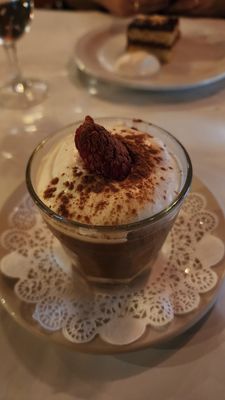 Le Petit Bistro by null