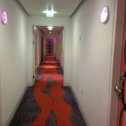 MyHotel Brighton - Hallway