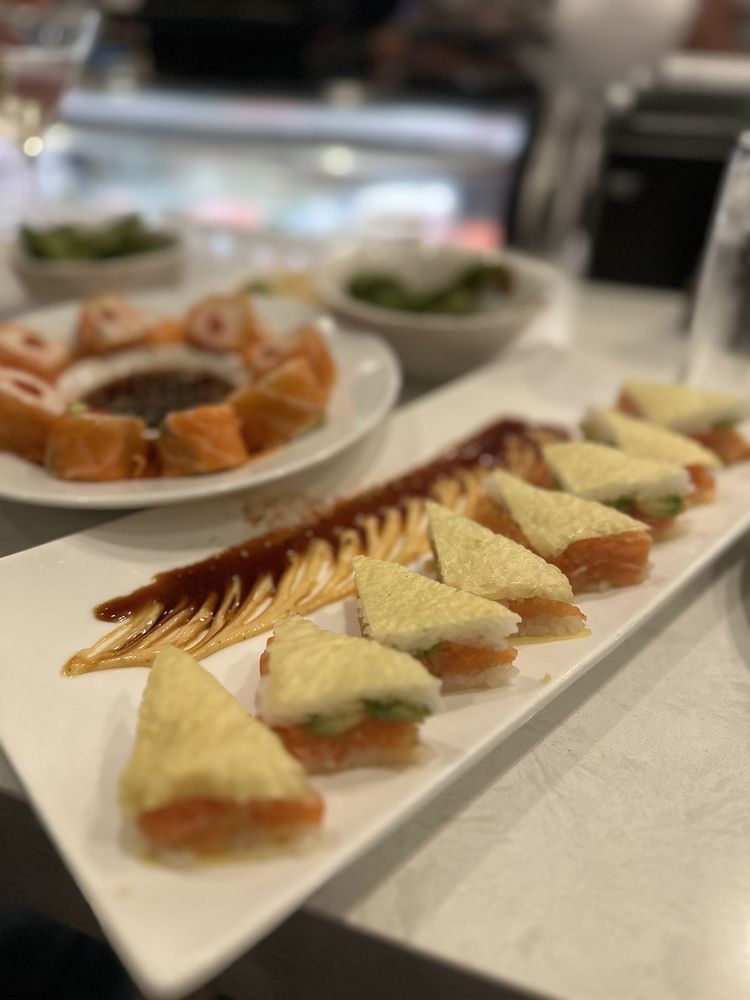 Oishii Sushi & Pan-Asian - SMU Blvd