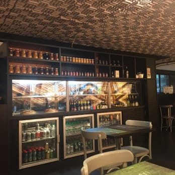 Lado B - Ipanema - Cute little cafe inside a bookstore. Small food menu and lots of drinks! - Cafes Near Me - Rio de Janeiro, RJ