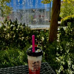 Tea's Memory - Dirty strawberry milk tea with crystal boba's