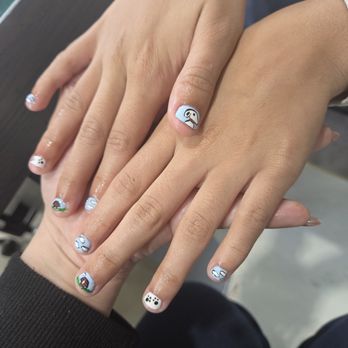 Nailsneedlove Studio II - Nieces Snoopy nails - Nail Salons Near Me - Long Beach, California Nailsneedlove Studio II - Nieces Snoopy nails - Nail Salons Near Me - Long Beach, California