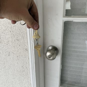 5 Motors Locksmith - Keys & Locksmiths Near Me - Long Beach, California 5 Motors Locksmith - Keys & Locksmiths Near Me - Long Beach, California