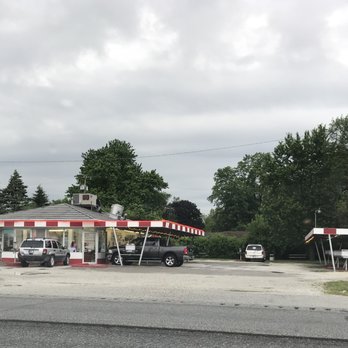 Don's Drive In - a gas station - Burgers Near Me - Kentland, Indiana Don's Drive In - a gas station - Burgers Near Me - Kentland, Indiana