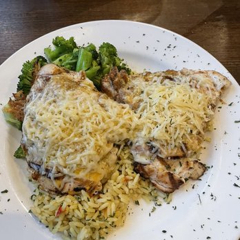 Big Whiskey’s - Parmesan Chicken with rice pilaf and broccoli - American Near Me - Hoover, Alabama