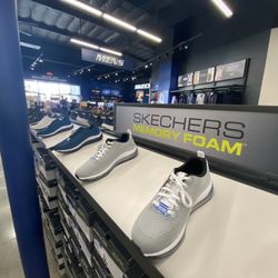 SKECHERS Warehouse Outlet